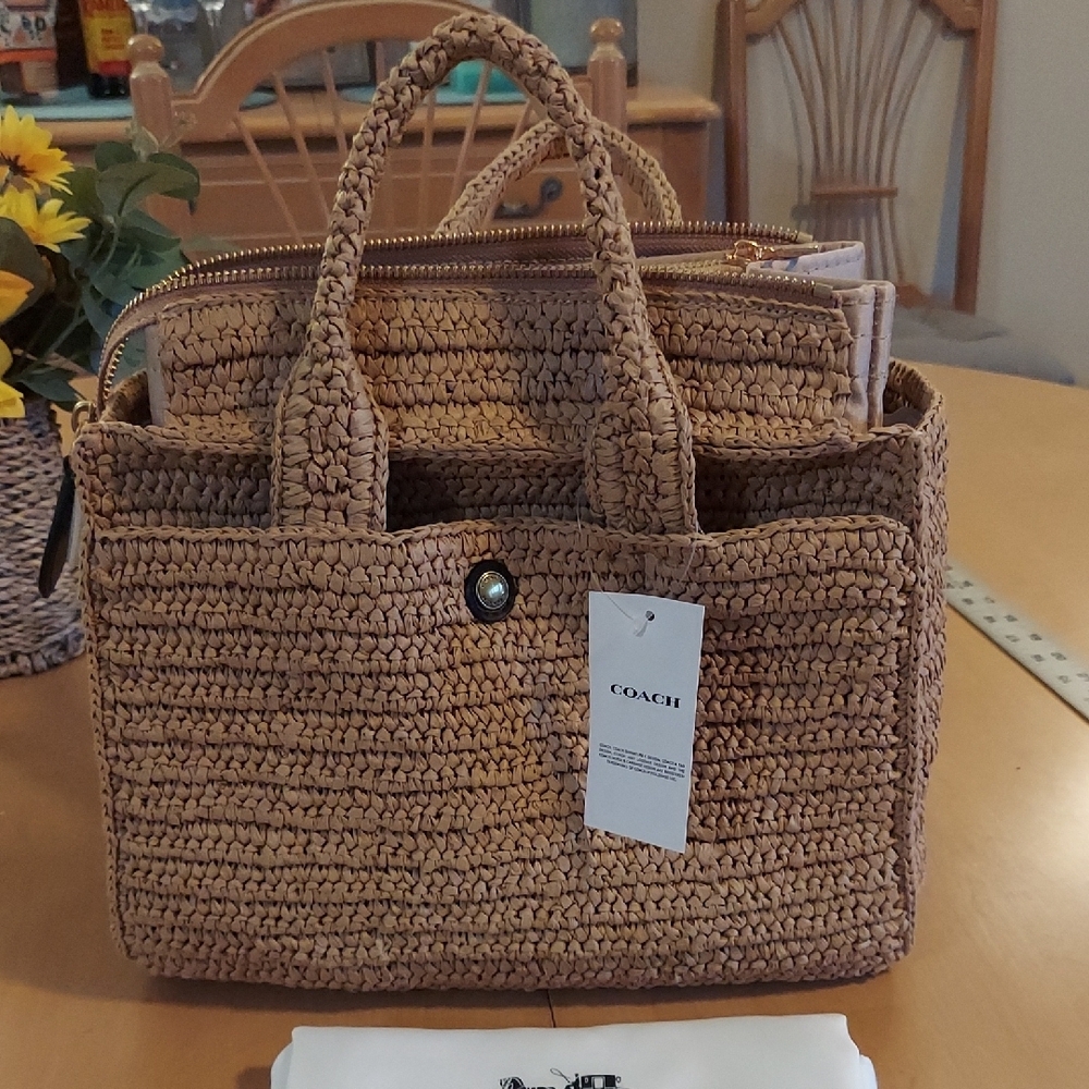 Coach Cargo Tote 26, NWT, Straw w/Black Accents - Picture 13 of 16